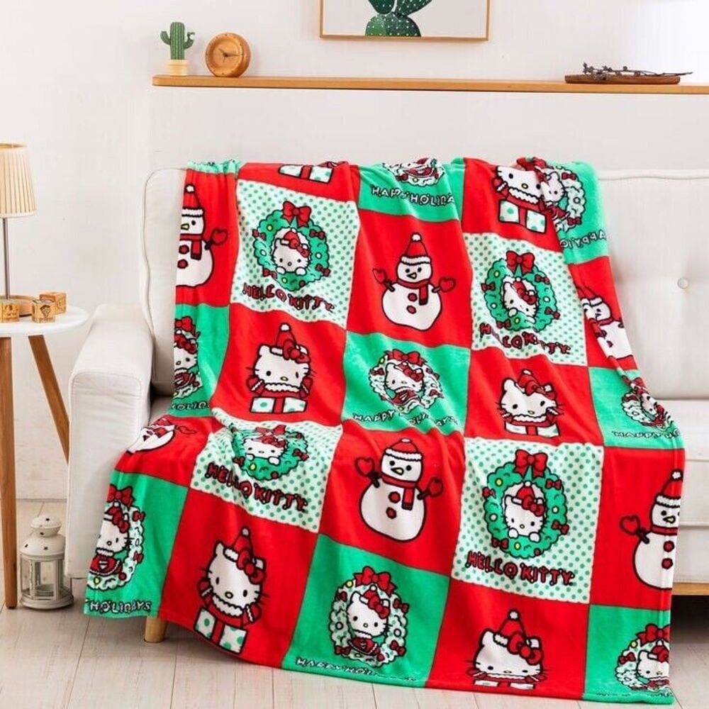 Hello‎ Kitty Christmas Holiday Hugs Silk Touch Throw Blanket Red Green 50x70 NEW